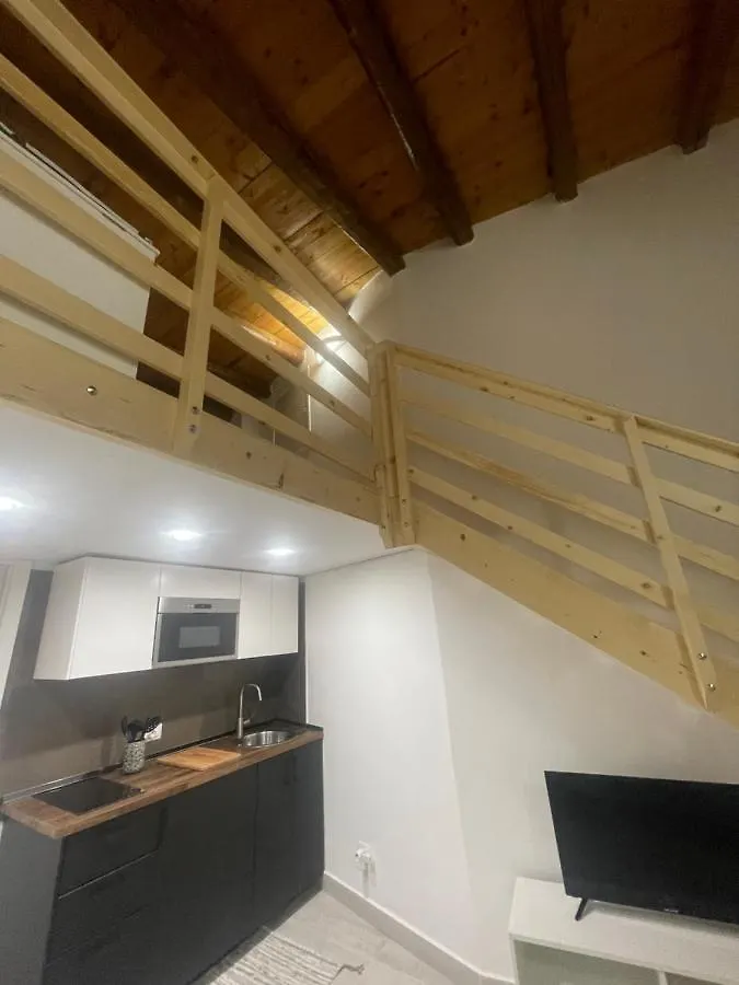 Mega House 2 Daire Katanya